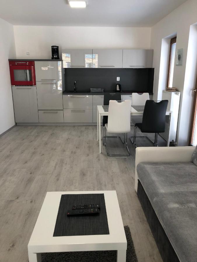 Apartmany Sofia Kamenice Nad Lipou Exteriör bild